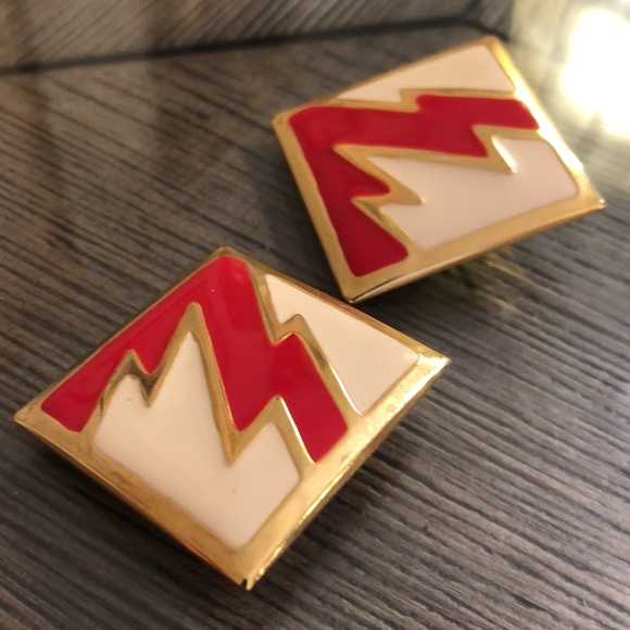 Vintage Lightening Zig Zag Red & Ivory Clip Earrings - Picture 11 of 12